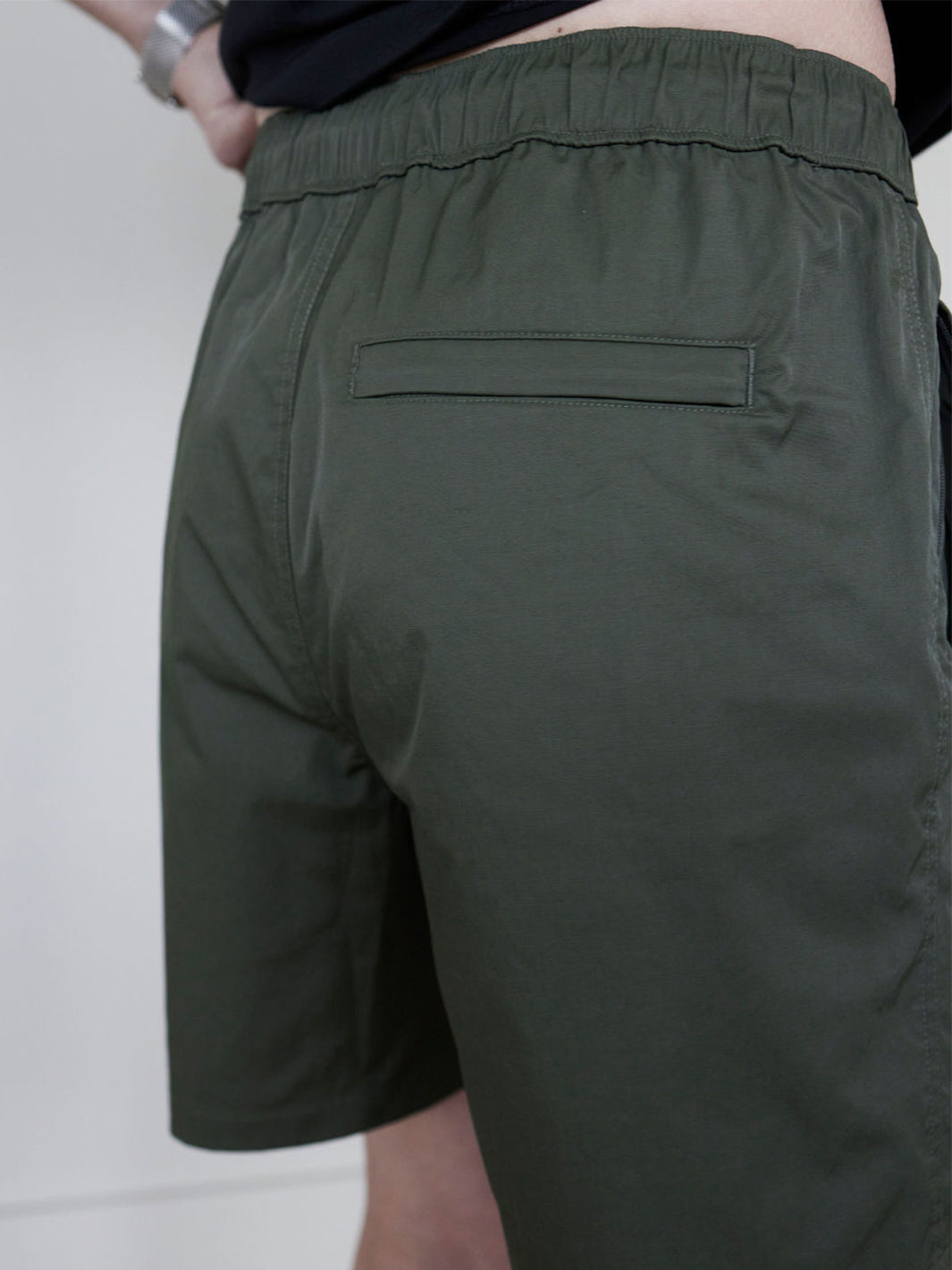 Hybrid Short - Army Green