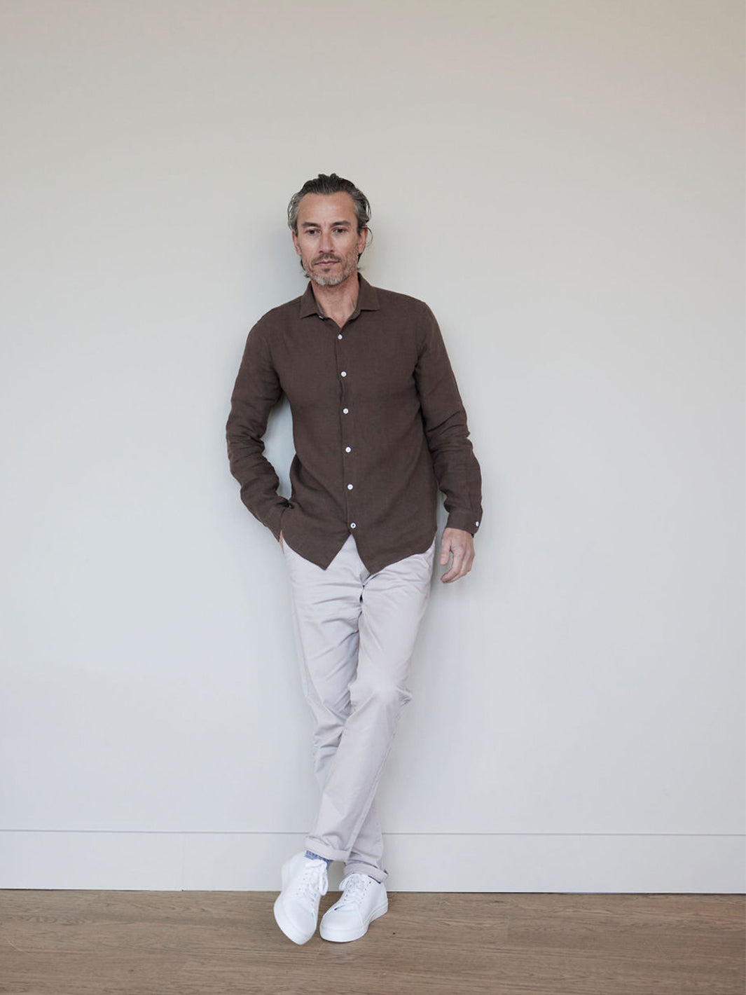 Essential Linen Shirt - Chocolate